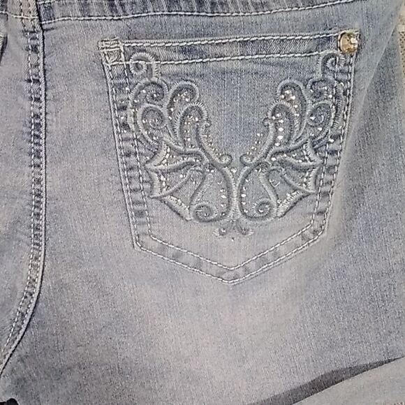 Wallflower The Luscious Curvy Fit Short Size 13 - Picture 6 of 9